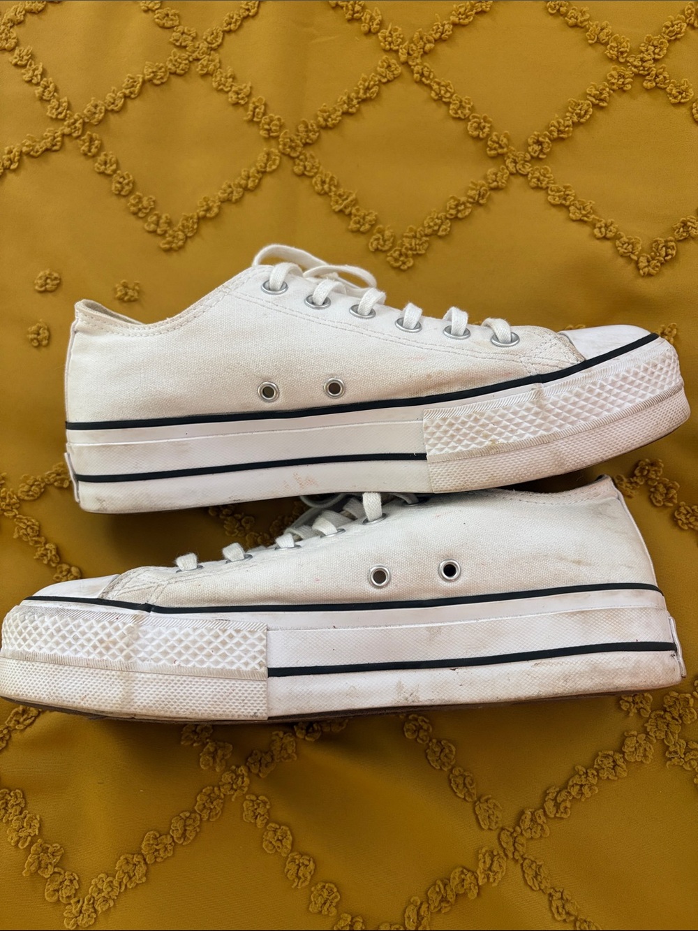 Converse White Low-Top Canvas Platform Sneakers - Picture 2 of 3